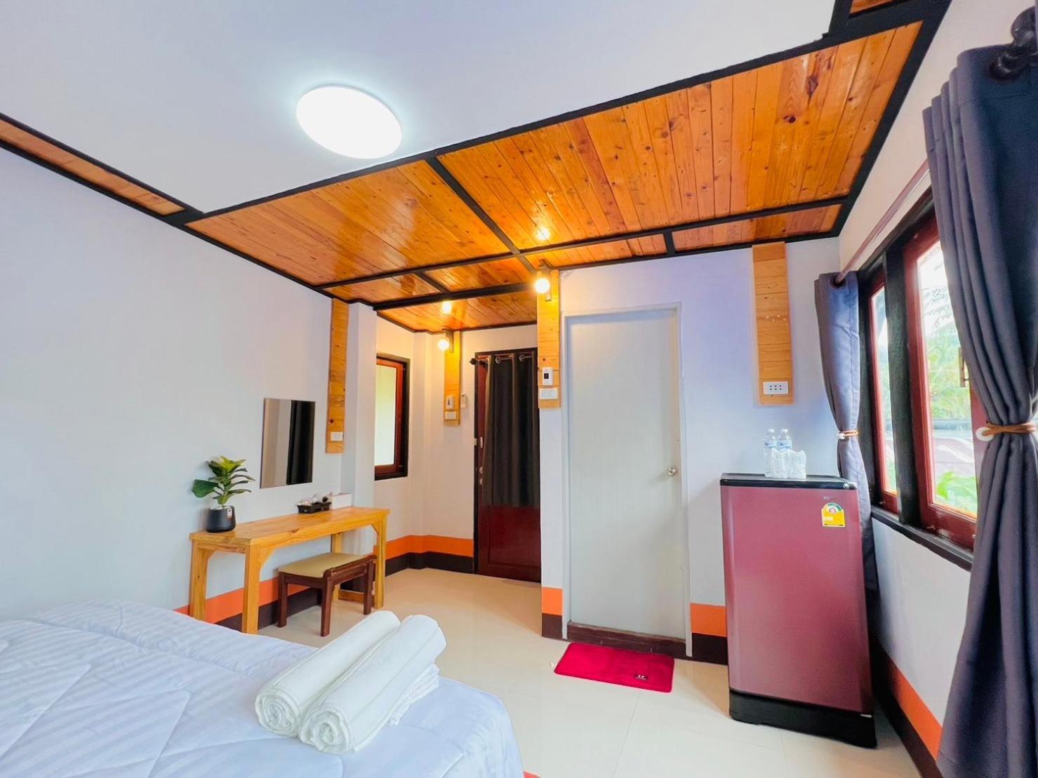 Mookboonchu Guesthouse ,Kohmook Trang Koh Mook Exterior photo