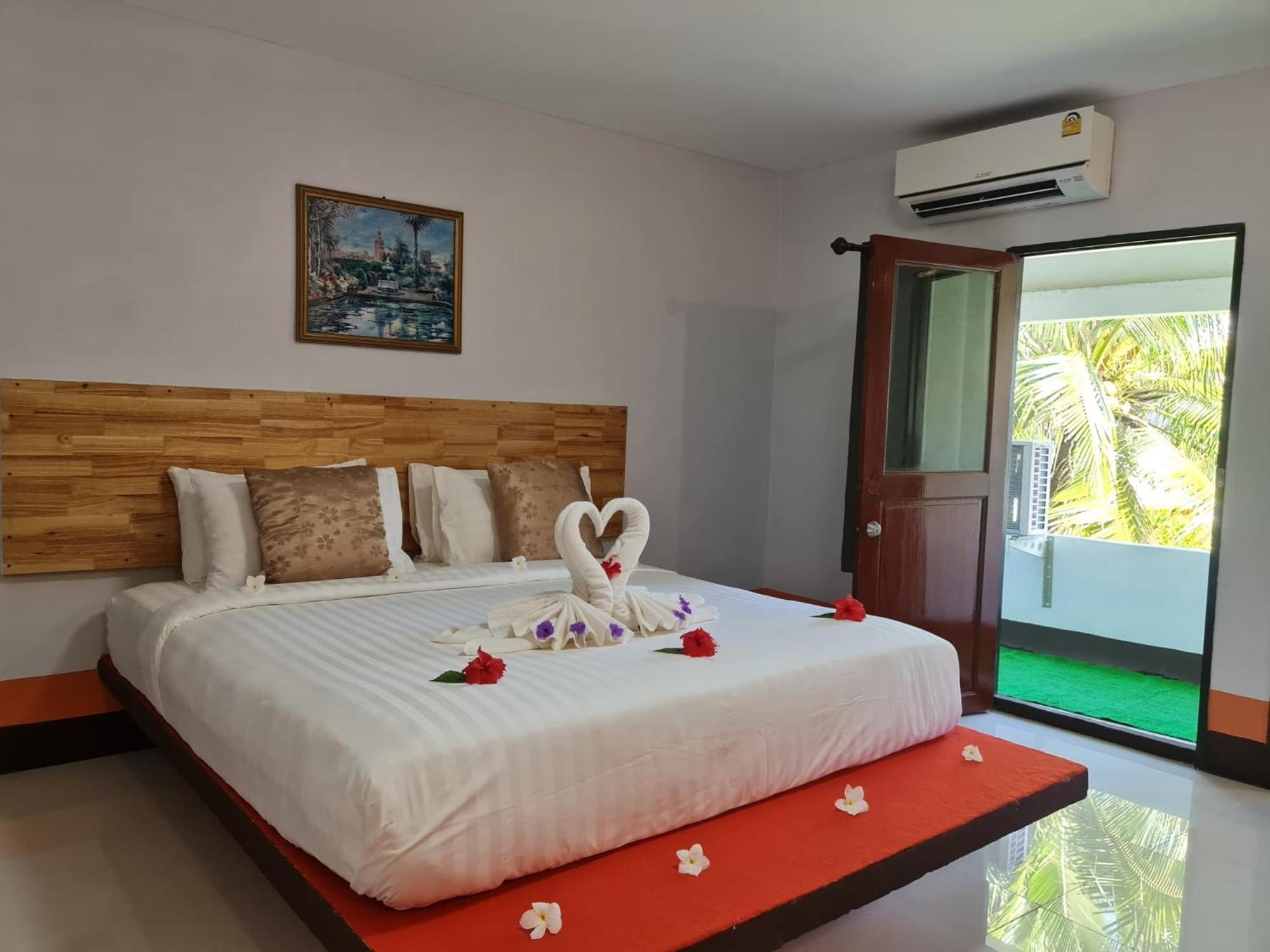 Mookboonchu Guesthouse ,Kohmook Trang Koh Mook Exterior photo