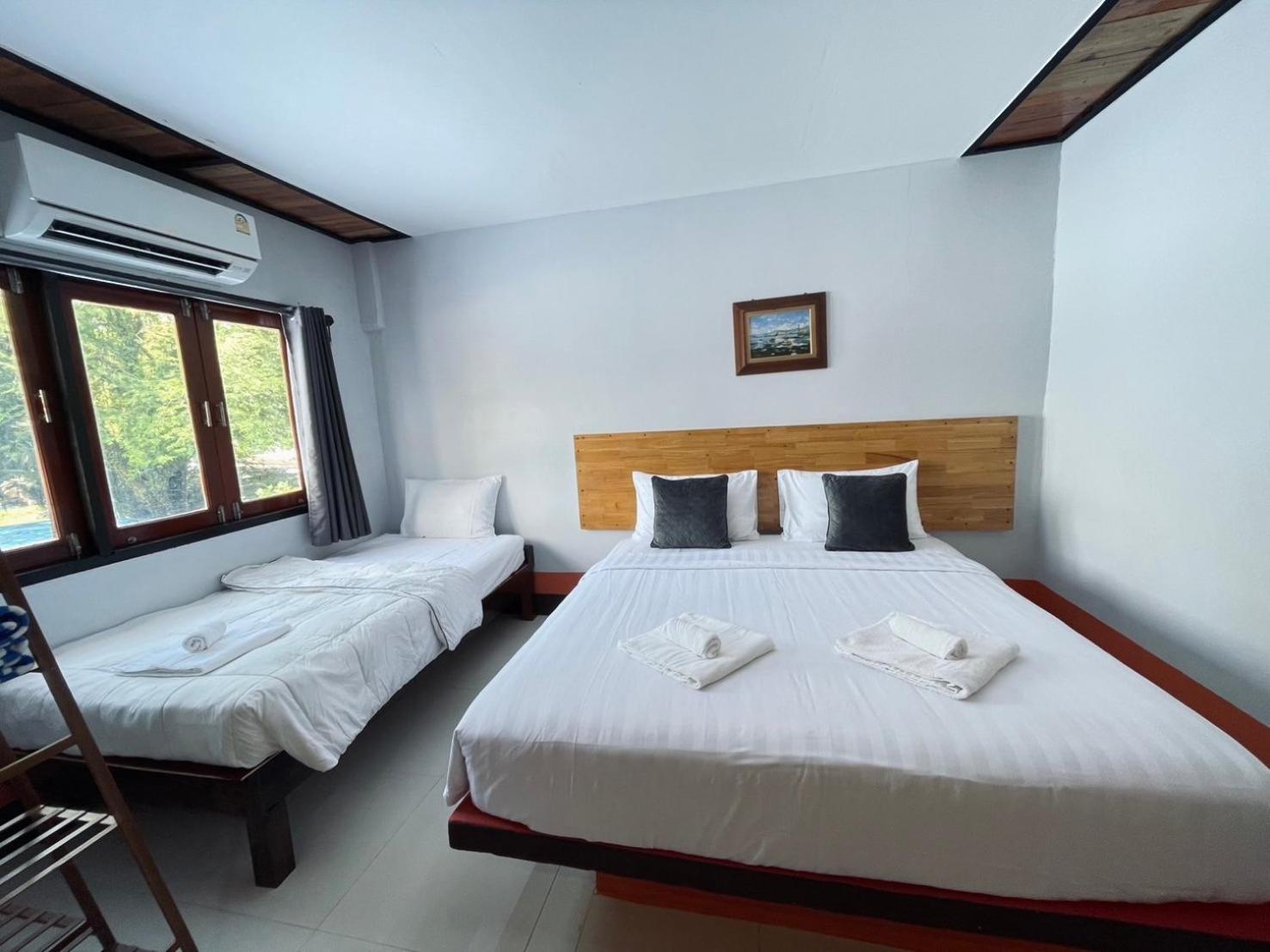 Mookboonchu Guesthouse ,Kohmook Trang Koh Mook Exterior photo