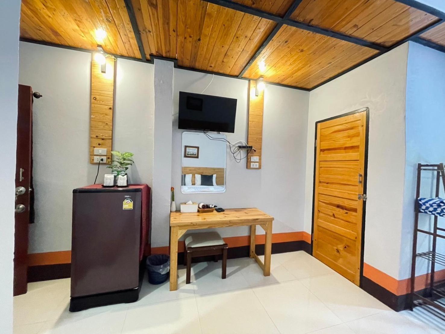 Mookboonchu Guesthouse ,Kohmook Trang Koh Mook Exterior photo